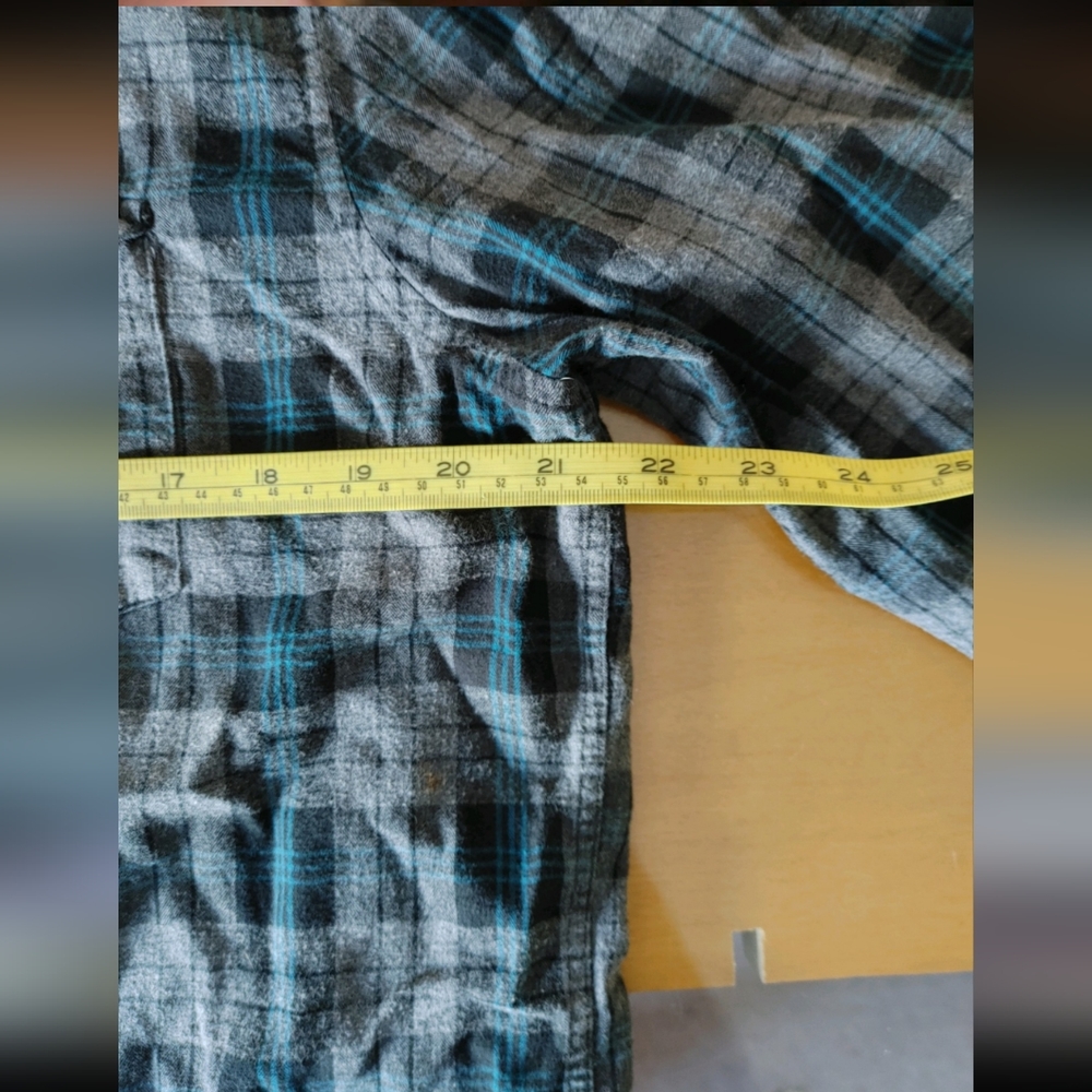 American Eagle Outfitters Slim Fit Flannel Shirt - Picture 5 of 5